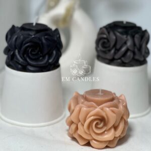 🌹 Rose Sculpt Candle – by EM Candles